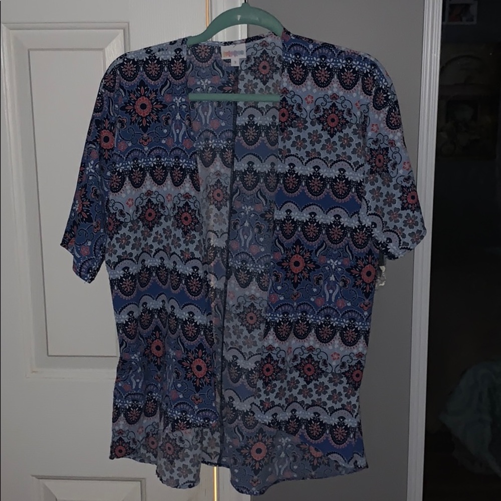 LulaRoe size 3 Shrug